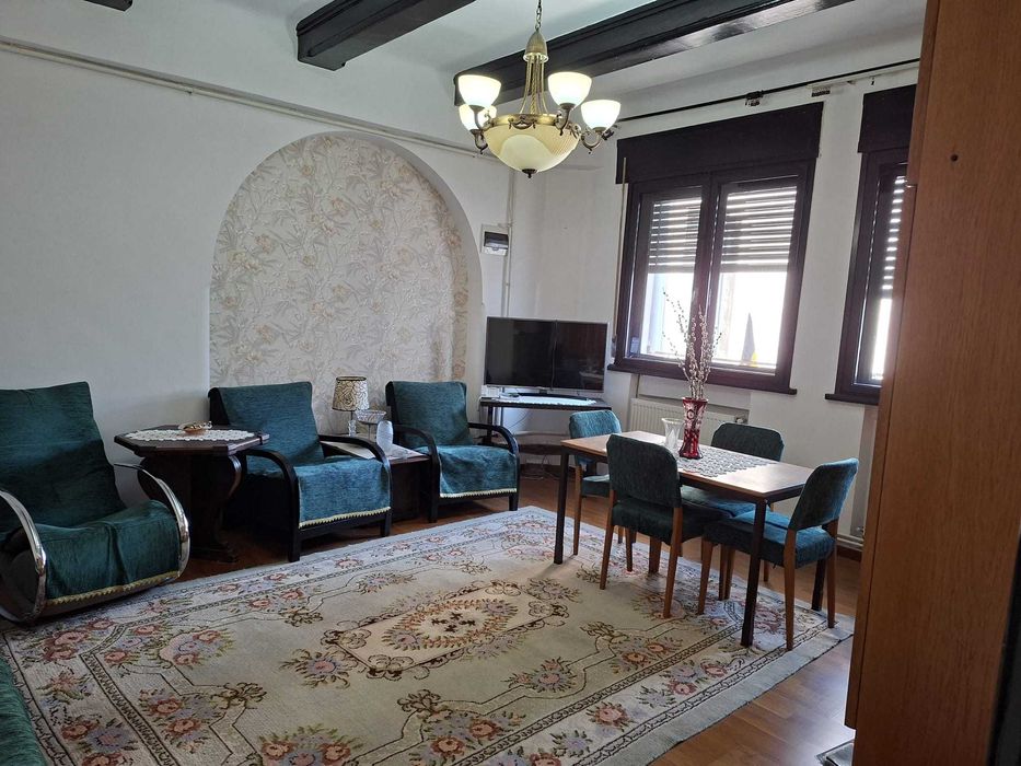 107 mp într-o vilă elegantă, retrasă și liniștită – zona Vasile Lascăr