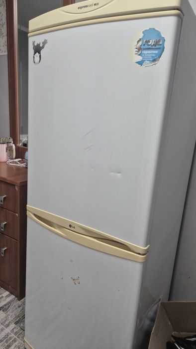 Холодильник рабочий б/у