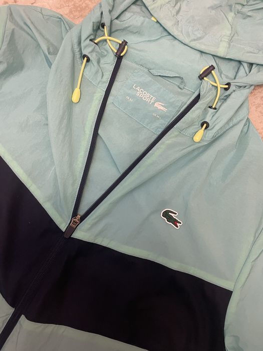 vesta/geaca lacoste foita de vant/ploaie marimea M/L