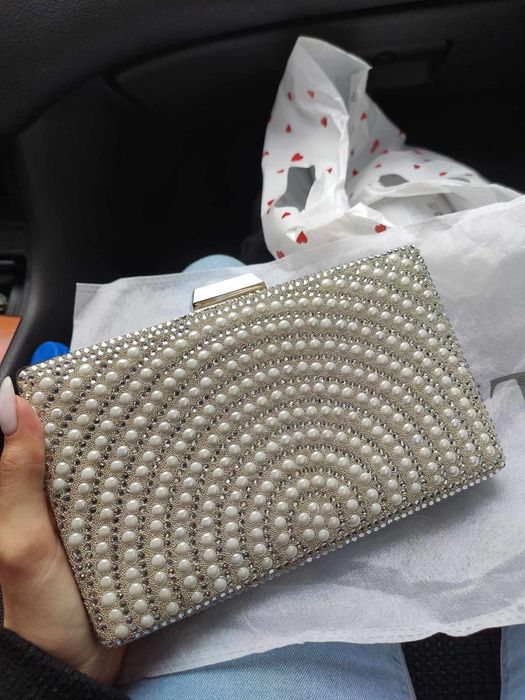 Официална чанта Клъч