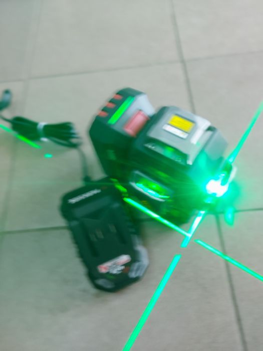 Nivela laser 3x360. Nou