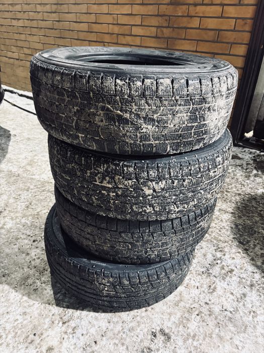 Продам комплект резины R16