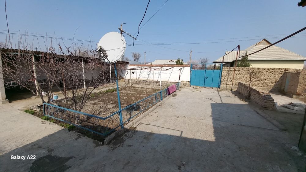 9 сотихли ховли уй сотилади