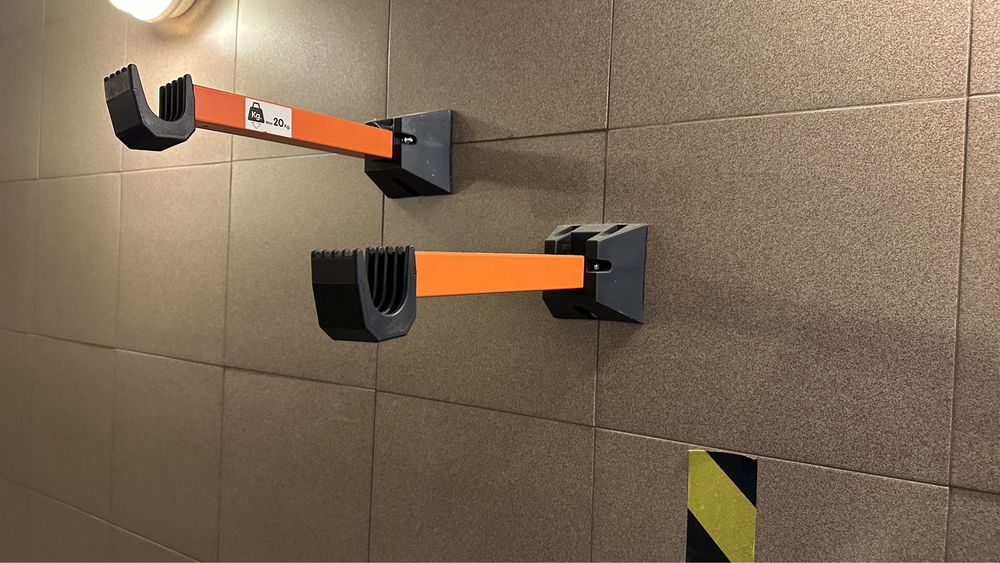 Suport depozitare bicicleta pentru perete Lampa