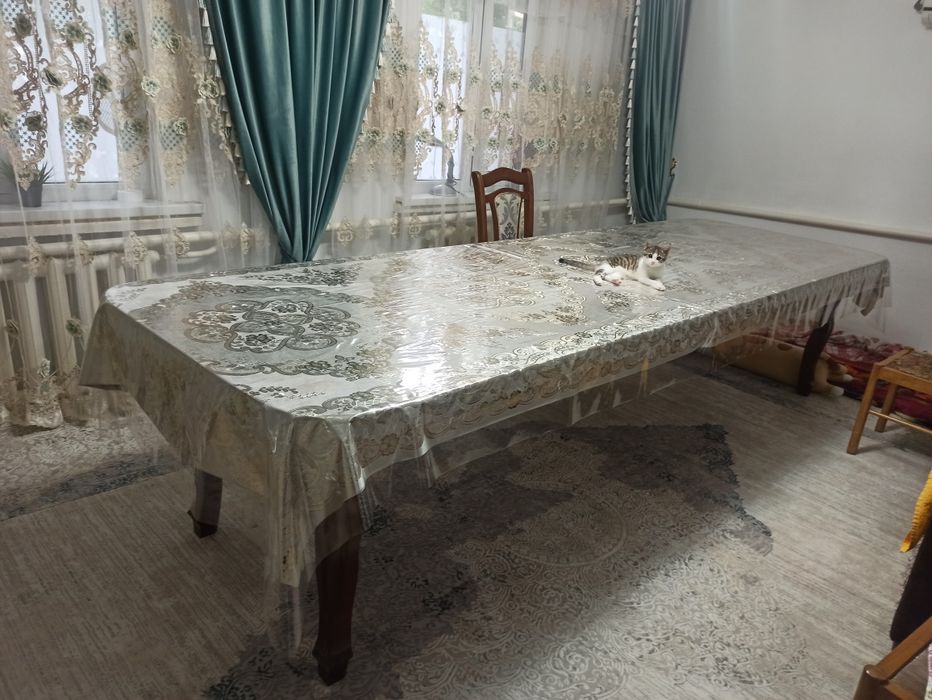 Продам большой стол