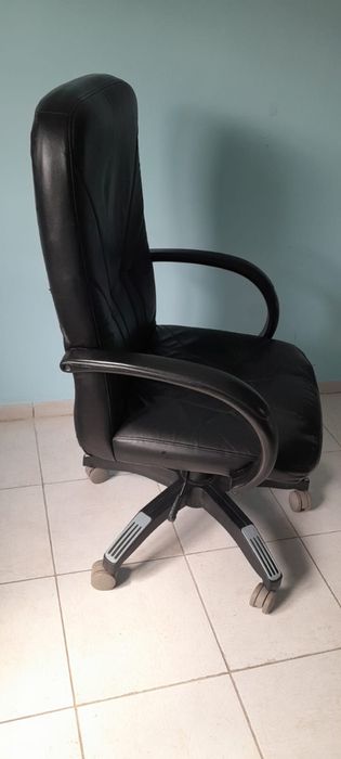 Продам офисное кресло