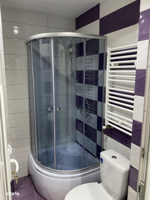 Apartament 4 camere de vanzare