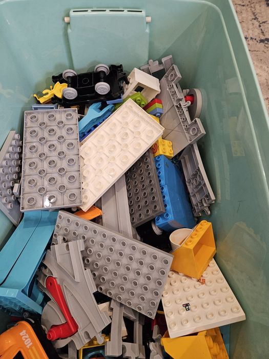 Продаются детали оригинального Lego Duplo