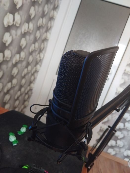 Микрофон HyperX SoloCast + Рамо, Шок маунт и Поп филтър
