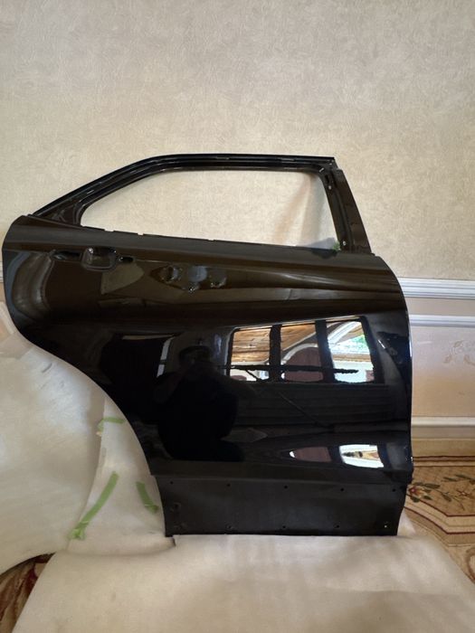 Equnoks radnoy detali orqa ong tomon eshigi