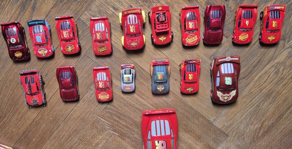 Masinute CARS/ planes de colectie