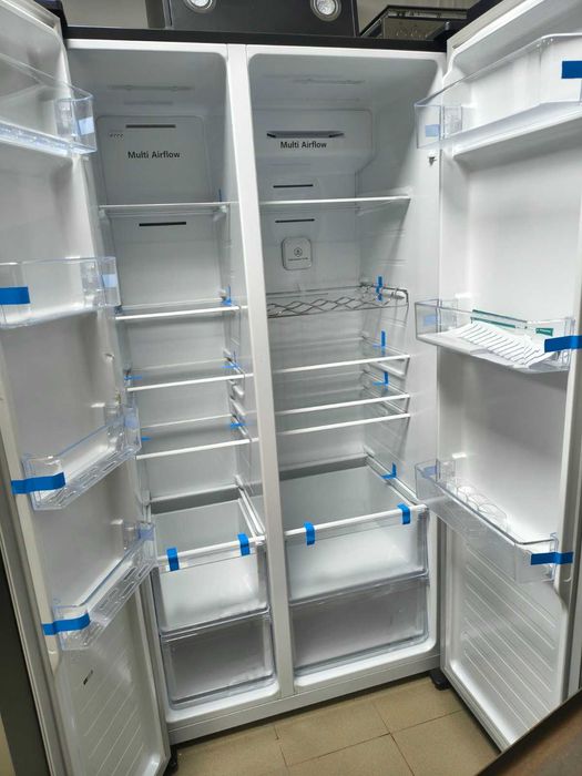 Хладилник с фризер Hisense No frost A+++