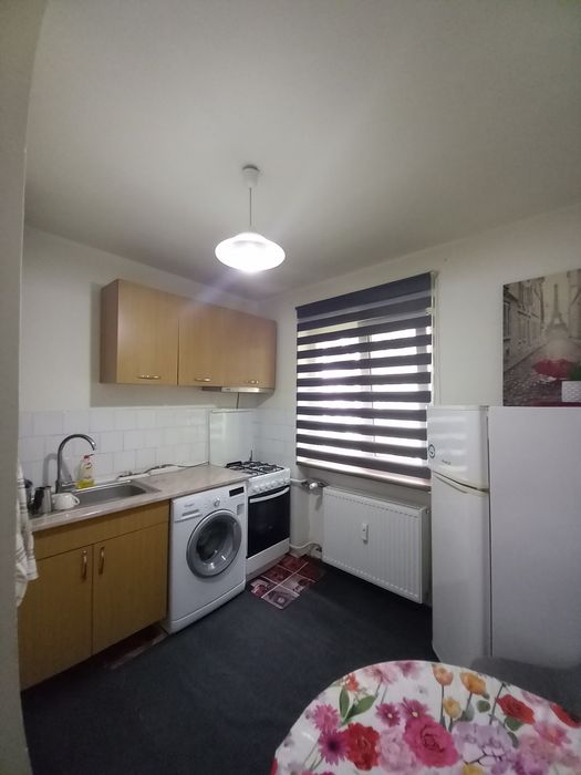 Închiriez apartament 1 camera Gradiste