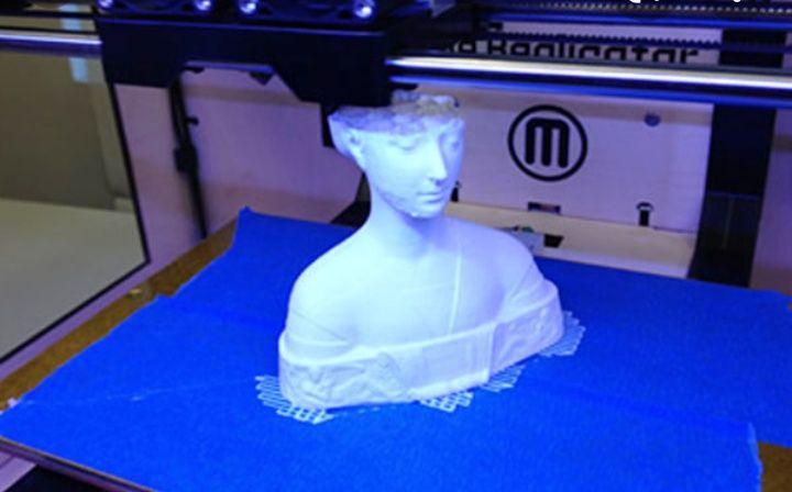 Услуги с 3D принтер