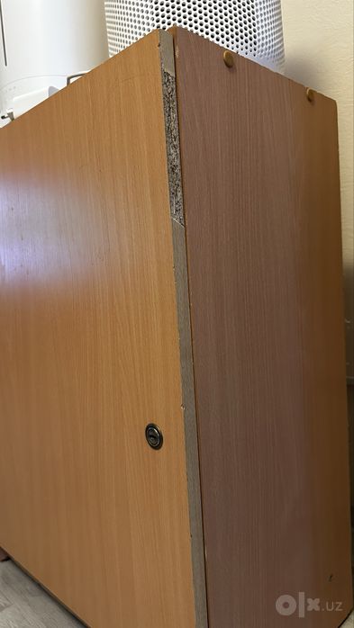 Тумбочка с ключом