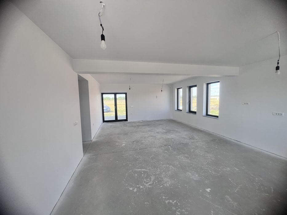 Casa in santandrei 160mp / terasa incalzita/rolete electrice - acces rapid centura