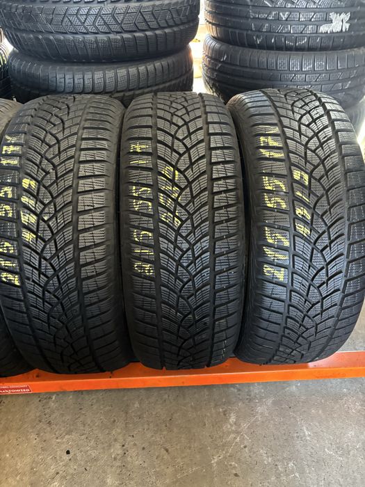 Anvelope Iarna 215/55/17 GoodYear UltraGrip Performance 215 55 17 R17