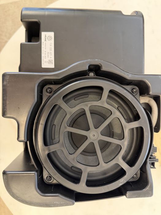 Subwoofer original Volkswagen ID4/ID5