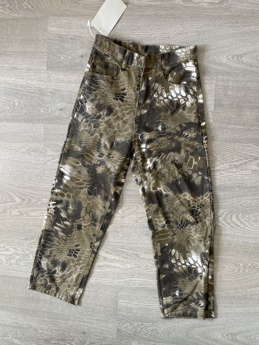 Джинсы модные новые