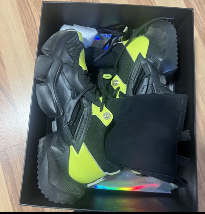 Ghete adidas soseata noi Banu marimea 40