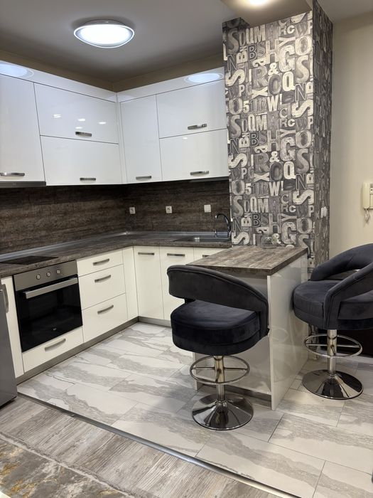 Дава се под наем Двустаен апартамент в Пловдив, Западен - 60 кв.м за 408 € - Снимка #2