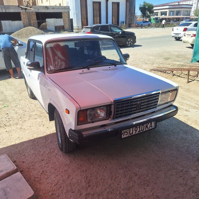 Vaz           2107