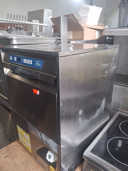 Съдомиялна машина професионална ELECTROLUX