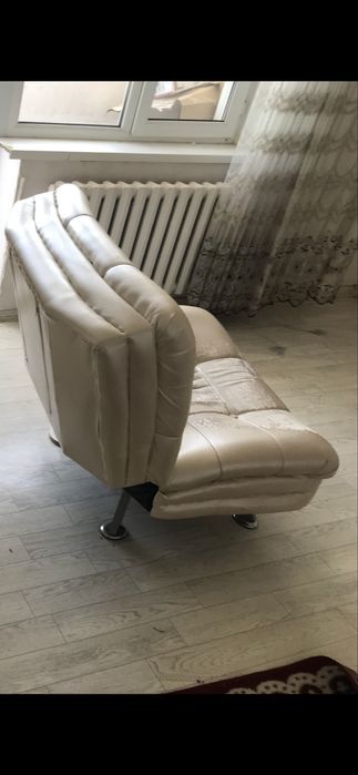 Продам диван и + 2 кресла