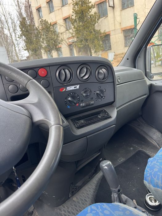 Vand Iveco  basculabil 3,5