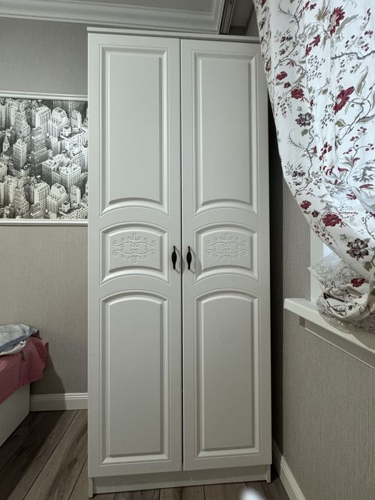 Продаю мебель для подростка- девочки