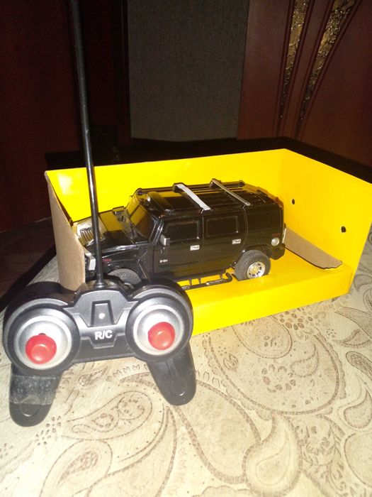 машинка на радиоуправлений