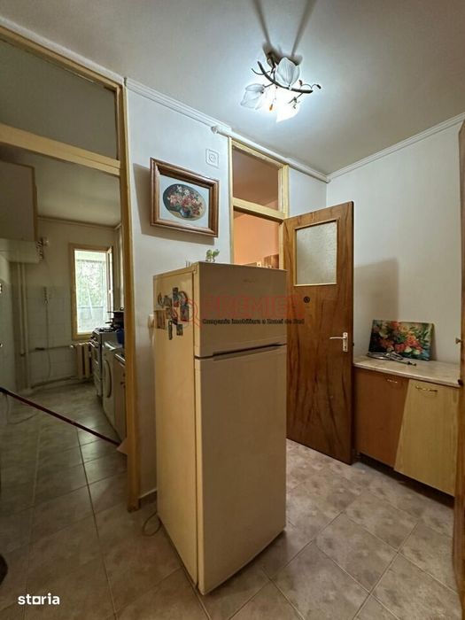 Garsonieră spațioasă | Parter | Mobilată și utilată | Balcon |