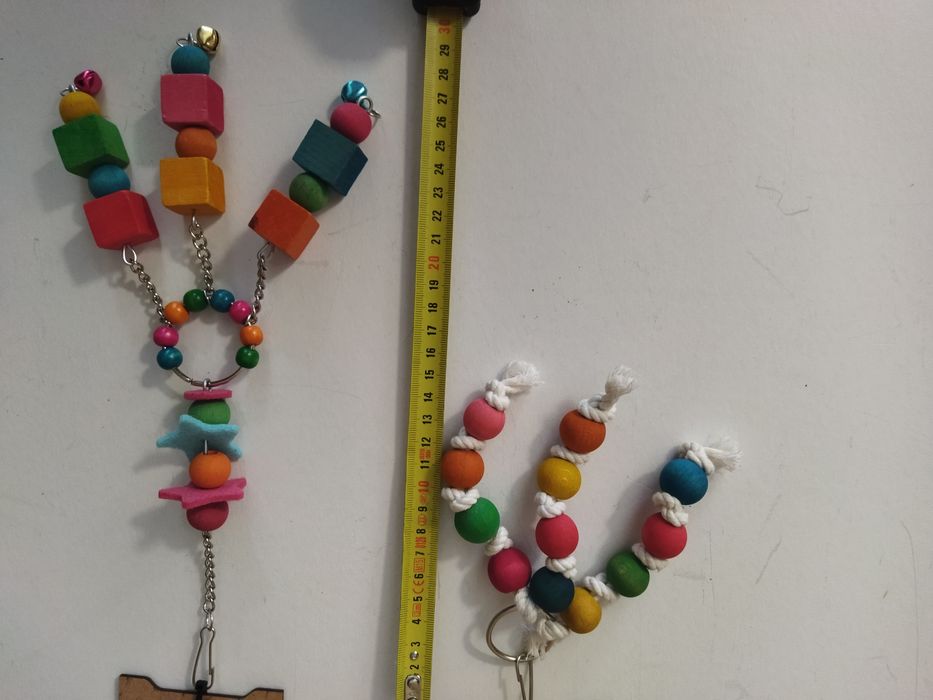 Играчка за  малък и среден папагал,играчки(папагали корела и др.птици