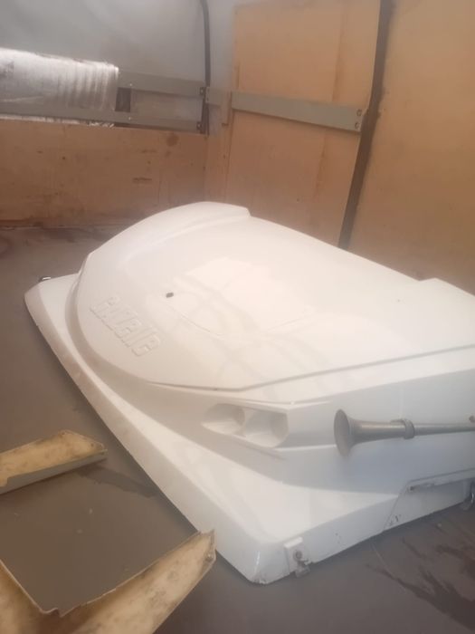 Продаеться  Бутка 3.20 и козырек