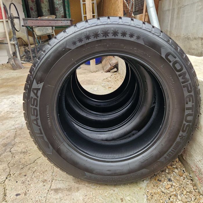 Cauciucuri de iarna 215 65 R17