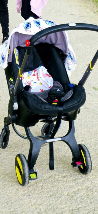 Бебешки колиска Doona