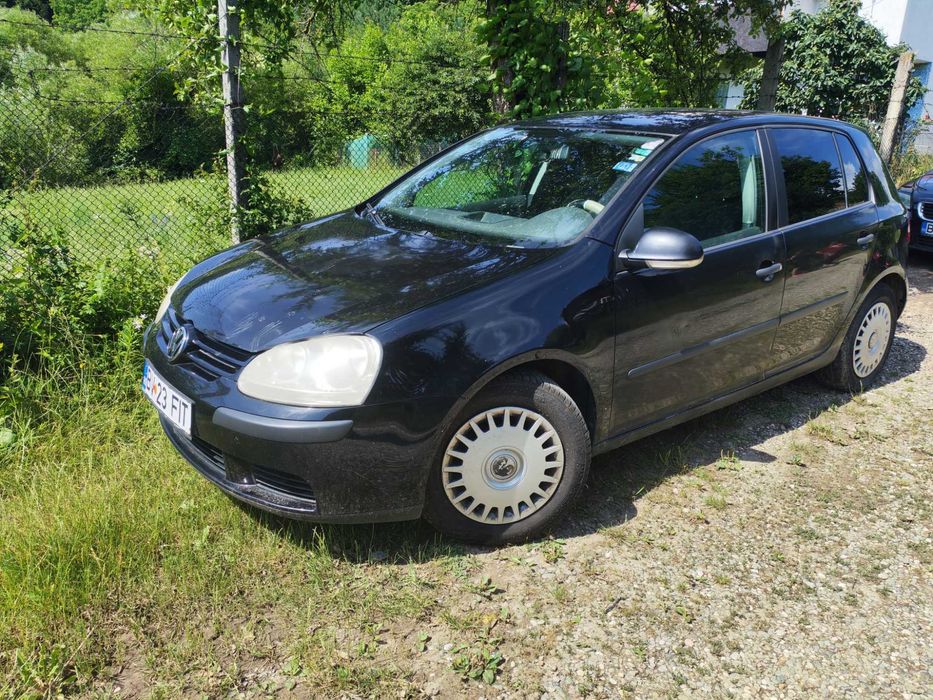 Mașină de vânzare ,Volkswagen Golf 5 ,an fabricație 2005 ,benzină 1.4