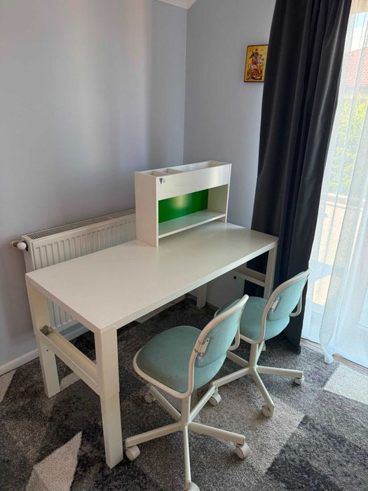 Set Birou copii reglabil IKEA cu extensie + 2 Scaune ergonomice