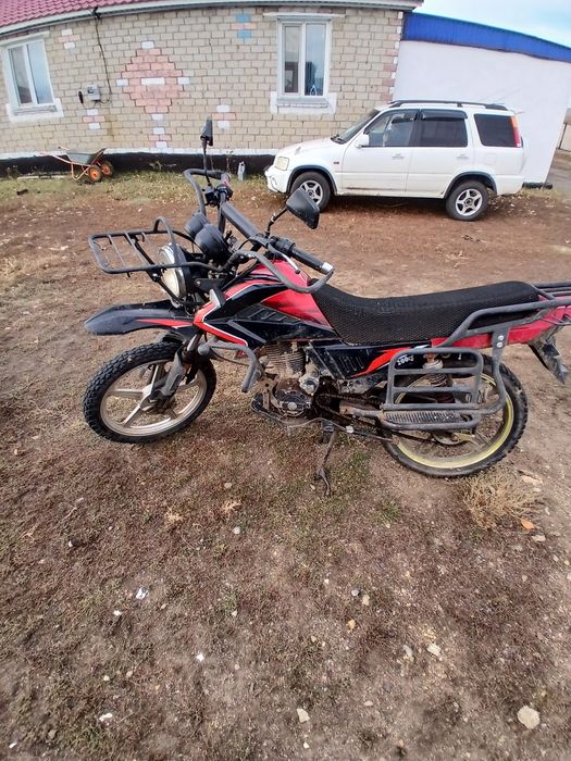Продам мотоцикл супер 200 кубовый