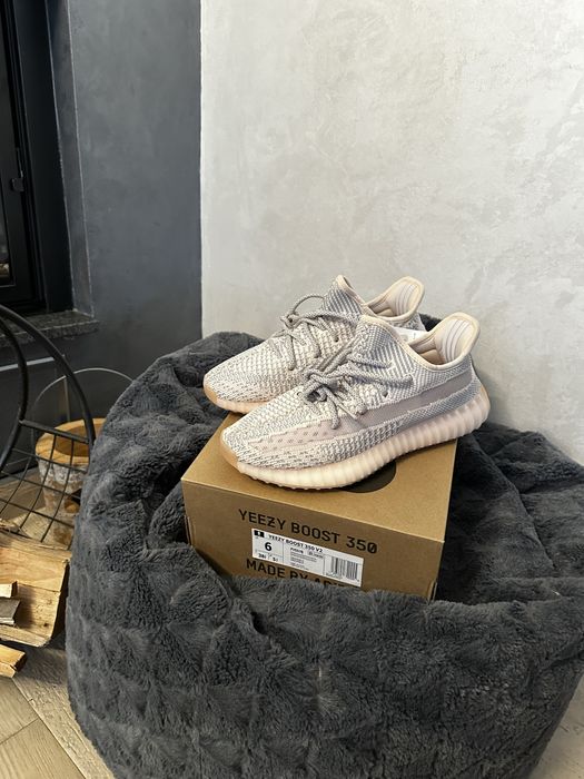 Adidas Yeezy Boost 350 V2 Synth