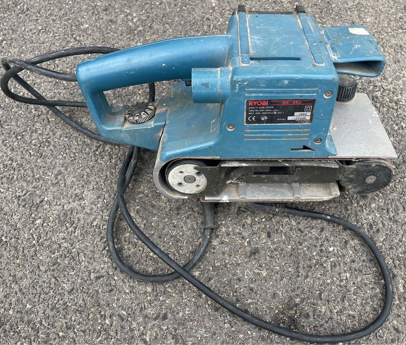 Mașină de șlefuit RYOBI BE-422