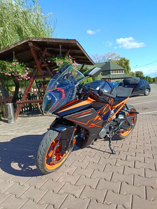 Moto KTM RC 125 2022