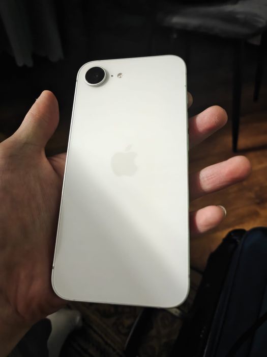 Iphone 16e 100% 128гб