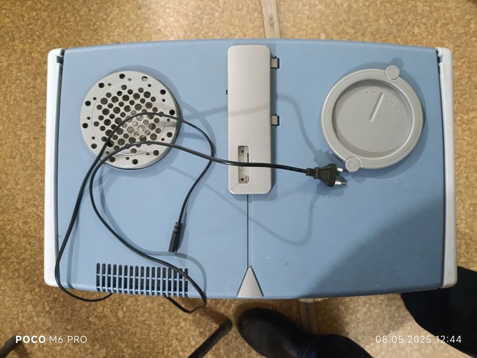 Продам холодильник дорожный 12/220 вольт