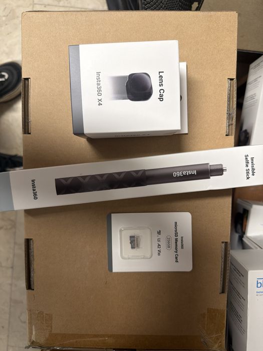 Camera video sport insta360 x4 noua la cutie separat pachet explorer