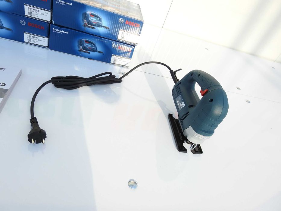Ferastrau vertical BOSCH GST 8000 E