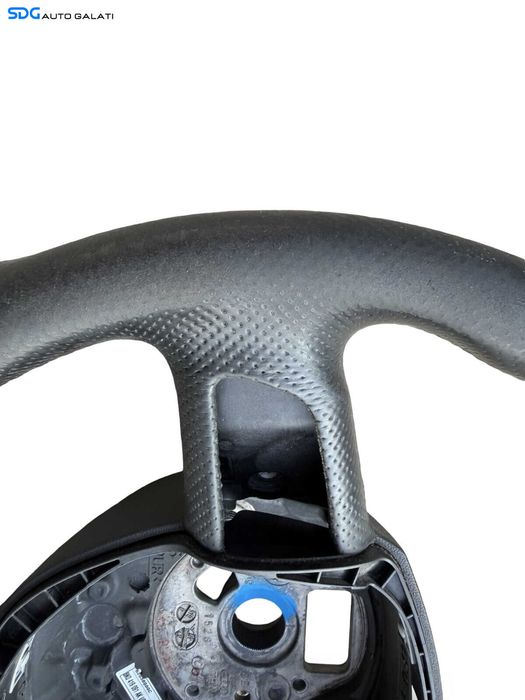 Volan Piele 3 Spite S Line cu Uzura Fara Airbag Model cu Locas Comenzi și Padele Audi A6 C6 4F 2005 - 2011 Cod 8K0419091AK [C5614]