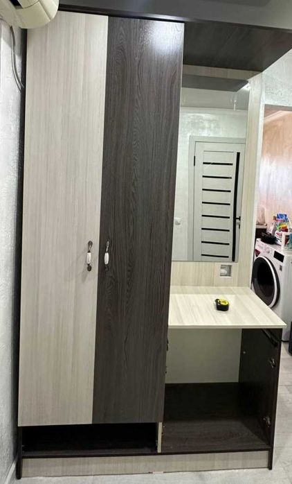 Прихожая с зеркалом