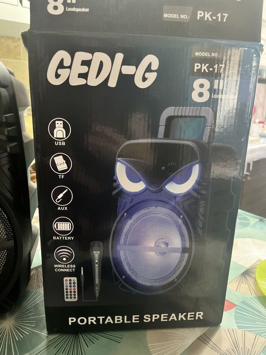 Продам колонку с микрофоном.