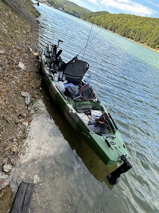 Kayak pescuit Sit-On-Top cu pedale